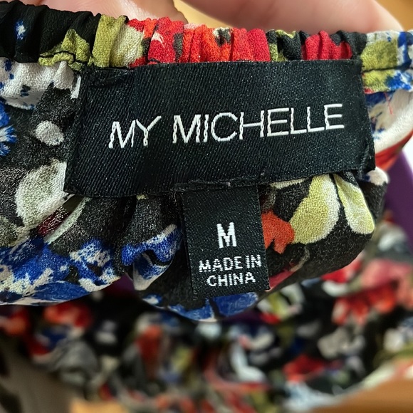 Floral blouse - Picture 3 of 3